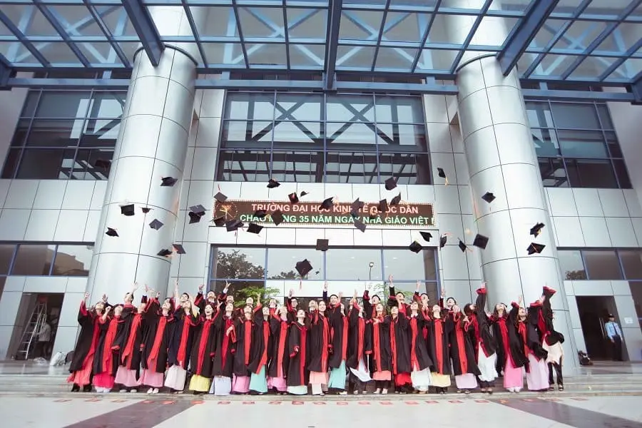 Đại học kinh tế quốc dân - Đại học từ xa