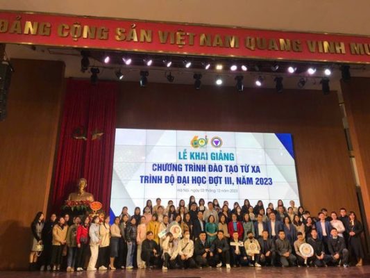 khai giảng hệ từ xa học viện tài chính