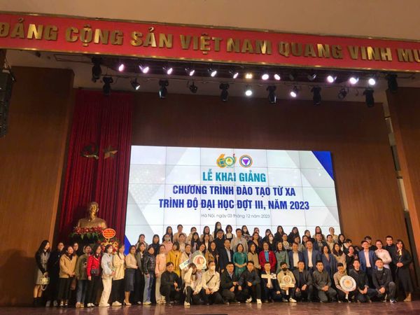 khai giảng hệ từ xa học viện tài chính