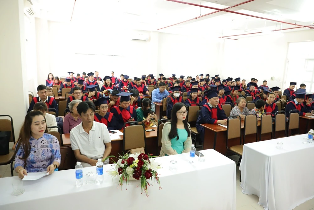 Hình ảnh toàn bộ buổi lễ trong không khí trang nghiêm