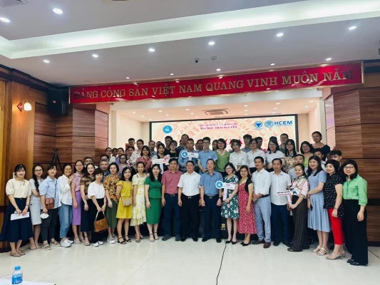 Hình ảnh lưu niệm tại buổi lễ khai giảng trong không khí hân hoan