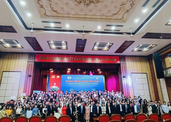 Lễ khai giảng chương trình đào tạo cử nhân NEU - ELEARNING