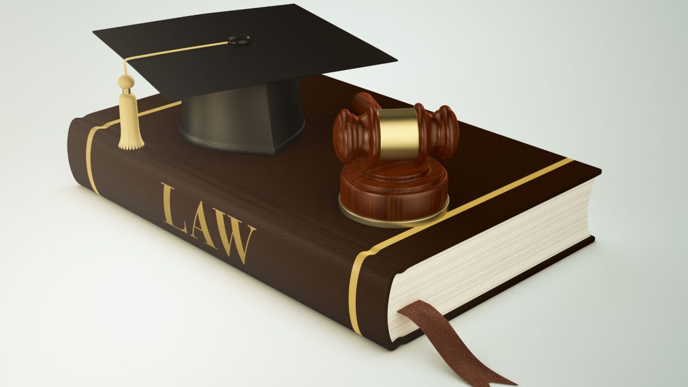 Những khó khăn khi học ngành luật