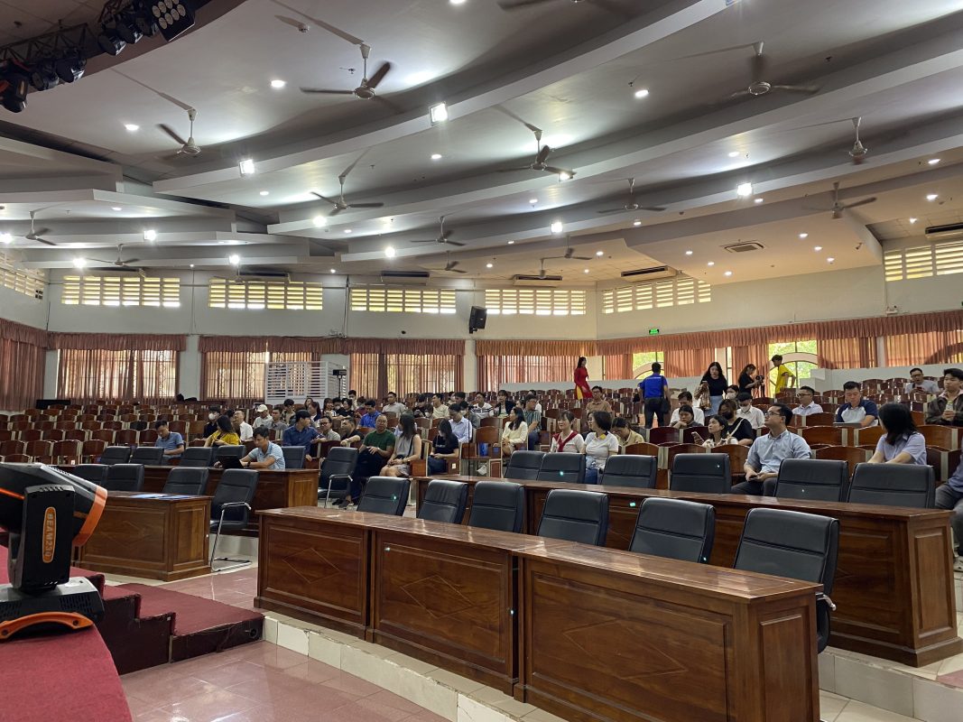 Lễ khai giảng chương trình đào tạo từ xa - Trường Đại Học Kinh Tế Quốc Dân khu vực Hồ Chí Minh