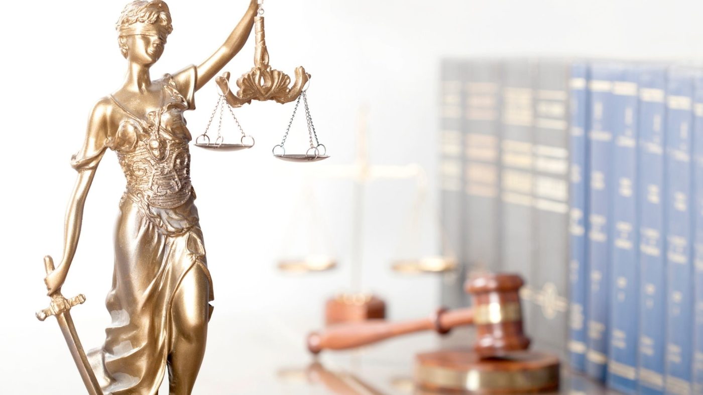 Tổng quan về ngành luật kinh tế