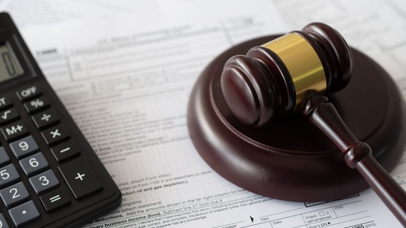 Luật kinh tế - chuyên ngành Tài chính ngân hàng