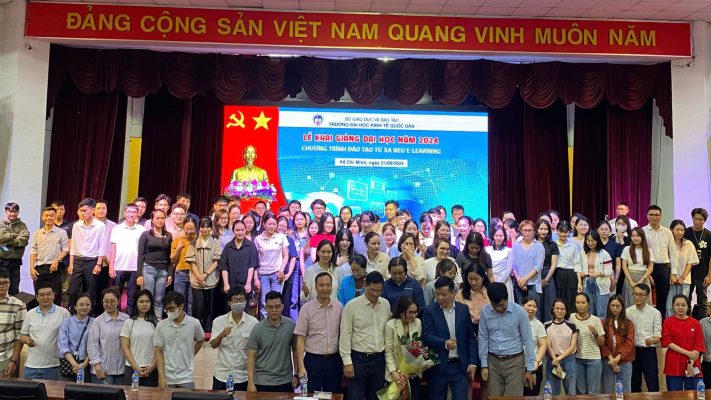 LỄ KHAI GIẢNG CHƯƠNG TRÌNH ĐÀO TẠO HỆ TỪ XA TRƯỜNG ĐẠI HỌC KINH TẾ QUỐC D N