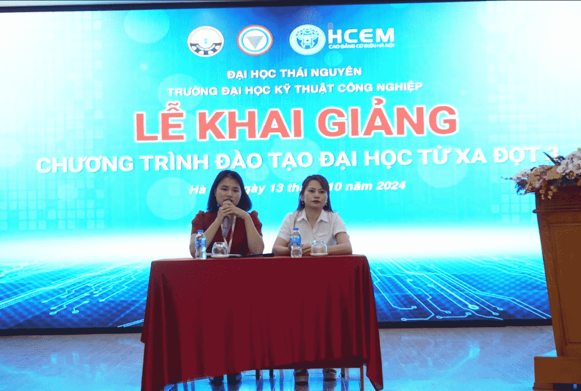 trả lời thắc mắc của sinh viên