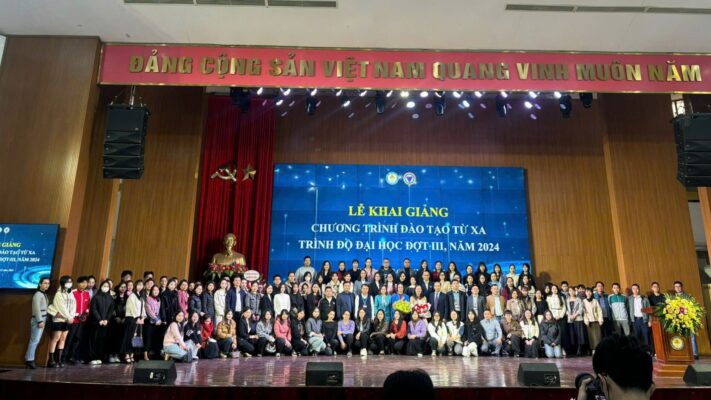 Lễ khai giảng Học Viện Tài Chính