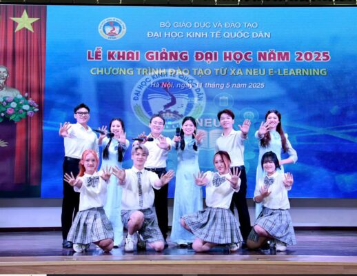 Các tiết mục văn nghệ vô cùng đặc sắc, sôi nổi