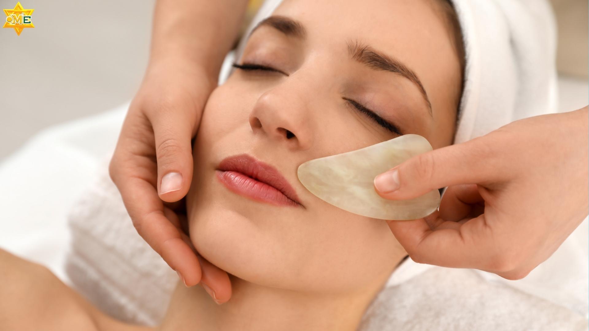 Dạy Massage Mặt Chuyên Nghiệp Cho Học Viên